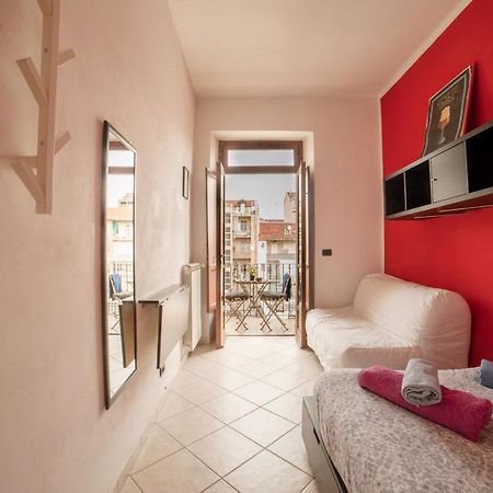 Cozy Room Stanza Close City Center In A Family House Stanza In Appartamento Condiviso Noi Viviamo In Casa Stanza In Affitto Turin Exterior photo