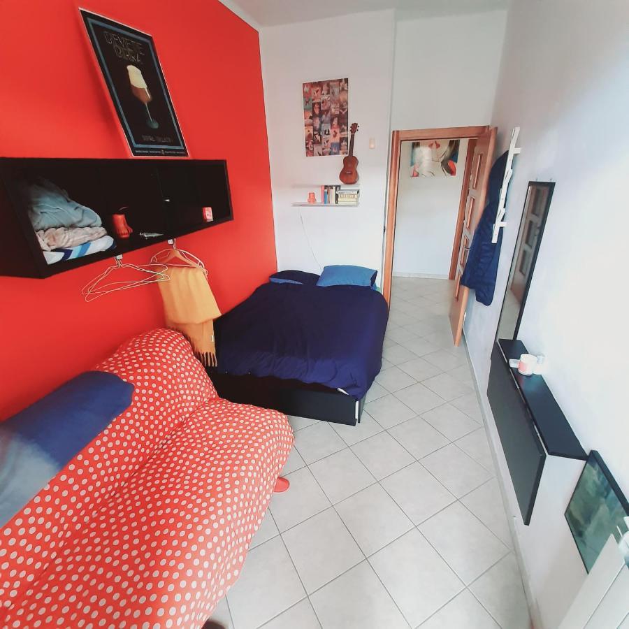 Cozy Room Stanza Close City Center In A Family House Stanza In Appartamento Condiviso Noi Viviamo In Casa Stanza In Affitto Turin Exterior photo