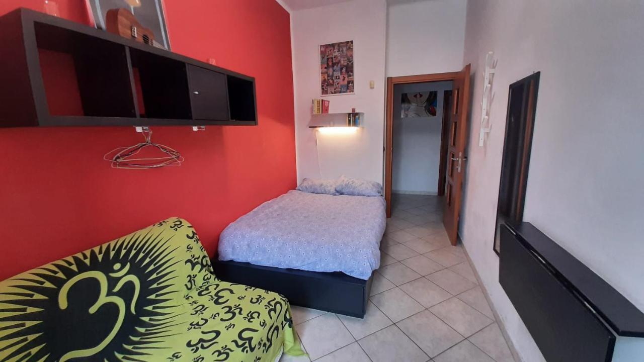 Cozy Room Stanza Close City Center In A Family House Stanza In Appartamento Condiviso Noi Viviamo In Casa Stanza In Affitto Turin Exterior photo