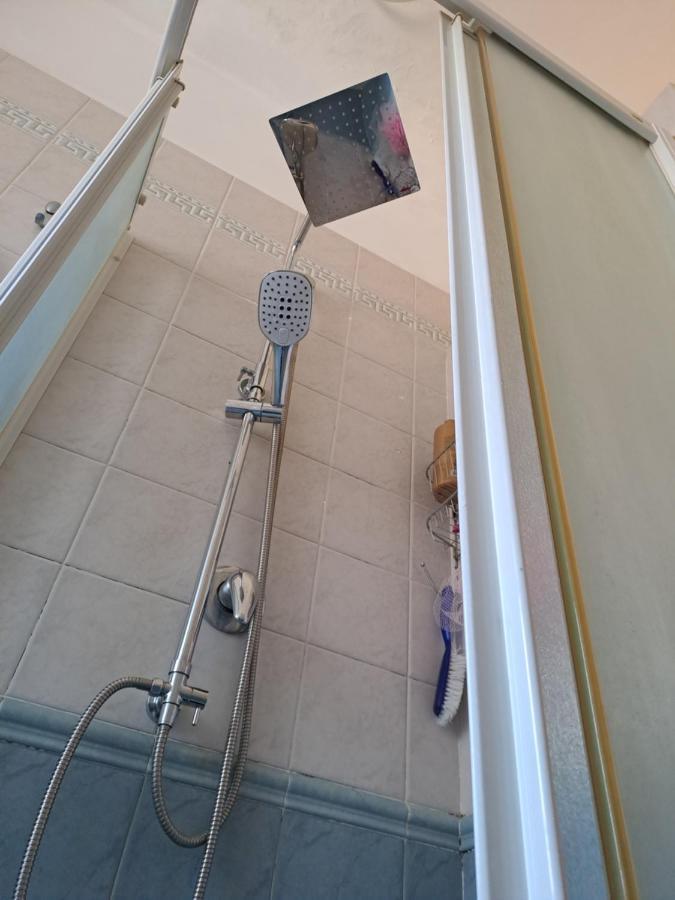 Cozy Room Stanza Close City Center In A Family House Stanza In Appartamento Condiviso Noi Viviamo In Casa Stanza In Affitto Turin Exterior photo