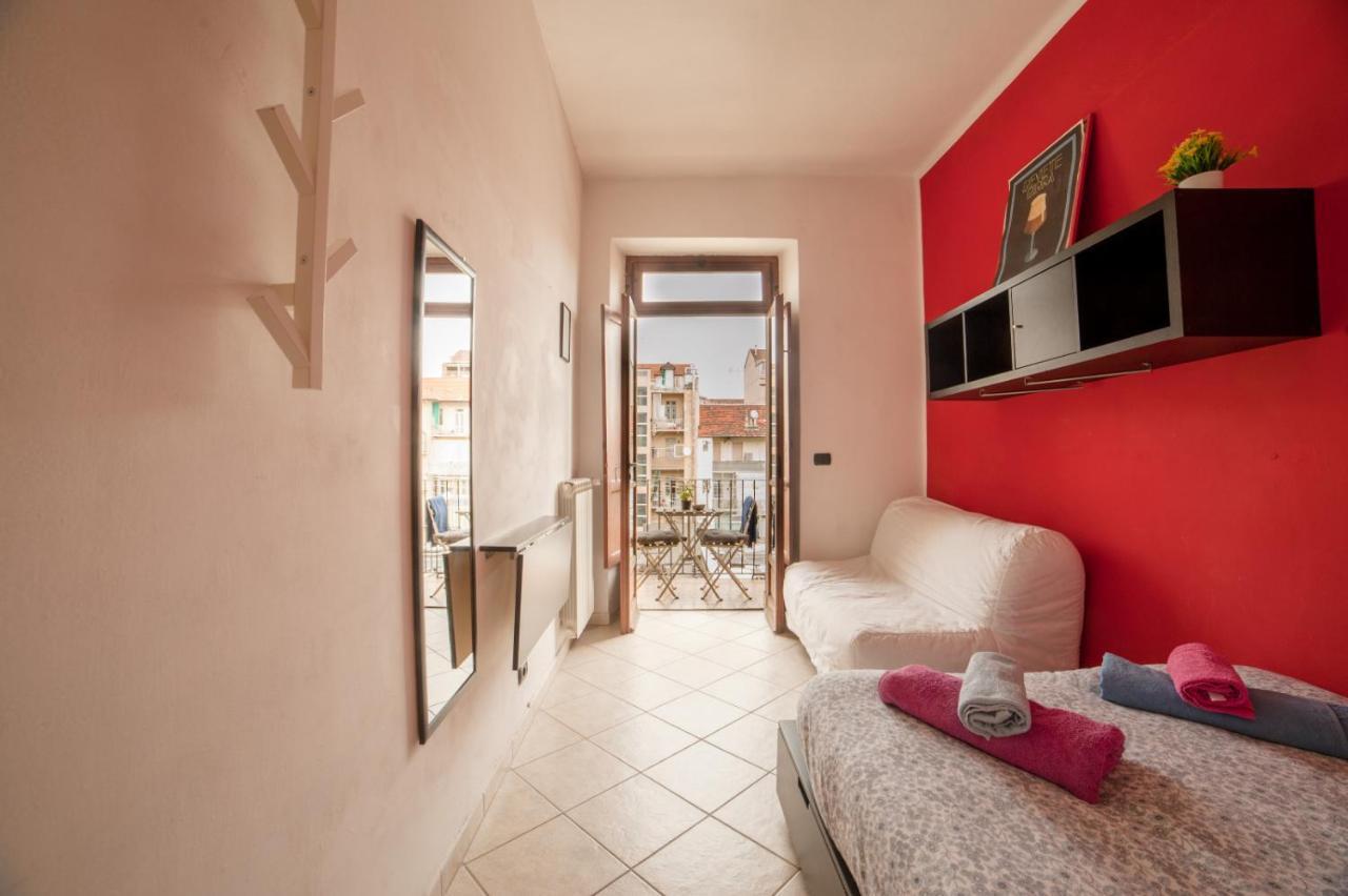 Cozy Room Stanza Close City Center In A Family House Stanza In Appartamento Condiviso Noi Viviamo In Casa Stanza In Affitto Turin Exterior photo