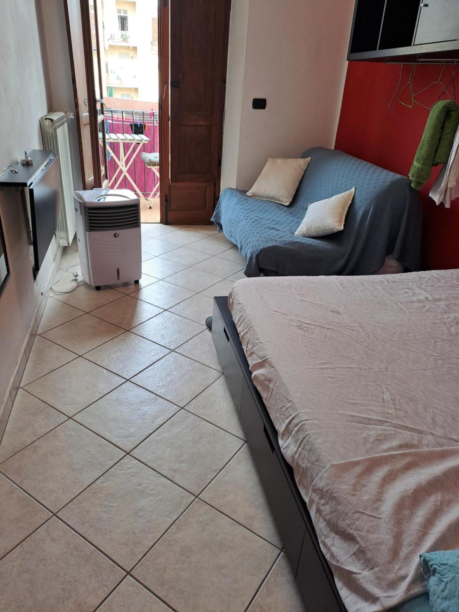 Cozy Room Stanza Close City Center In A Family House Stanza In Appartamento Condiviso Noi Viviamo In Casa Stanza In Affitto Turin Room photo